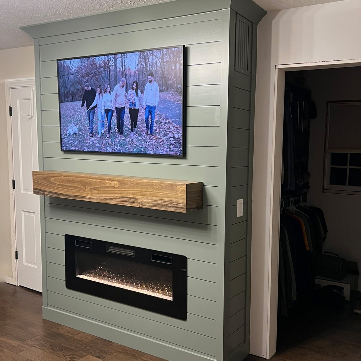 Primed White Nickel Gap Shiplap